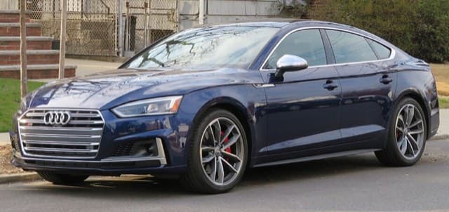 Audi A5 S5 2009–2011 araç fotoğrafı