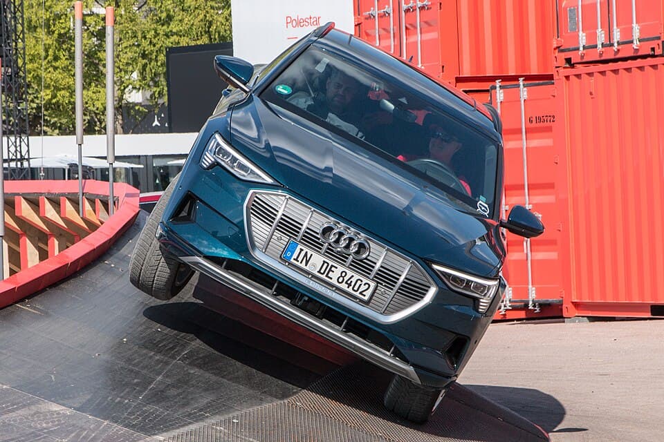 Audi E-Tron araç fotoğrafı