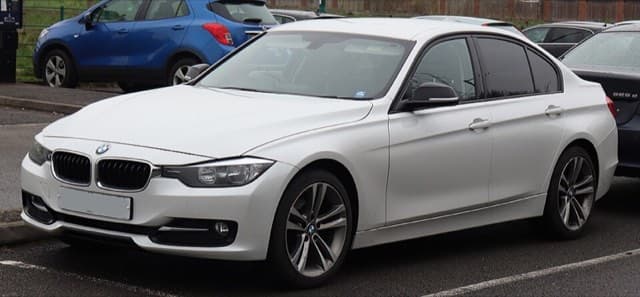 BMW 3 Serisi F30 F31 2012–2015 araç fotoğrafı