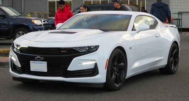 Chevrolet Camaro 2016–2021 Far Camı