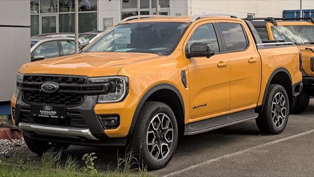 Ford Ranger T6 2023+ Far Camı