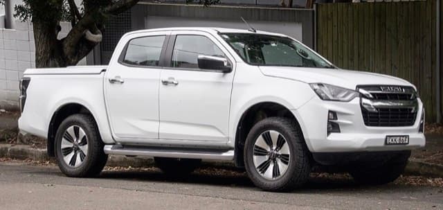 Isuzu D-Max 2024+ Far Camı