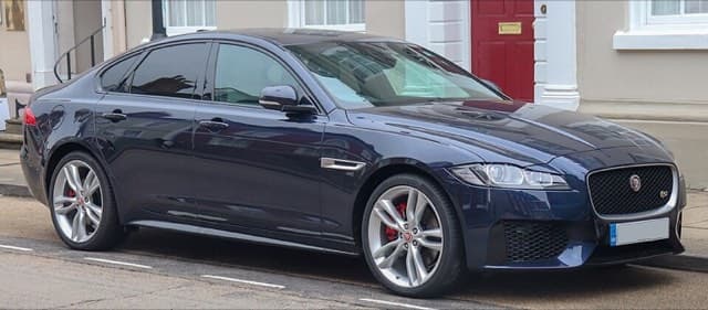 Jaguar XF X260 F-Pace 2015–2020 araç fotoğrafı