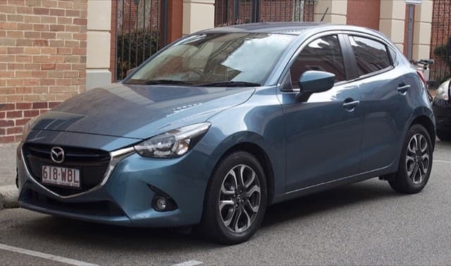 Mazda 2 araç fotoğrafı