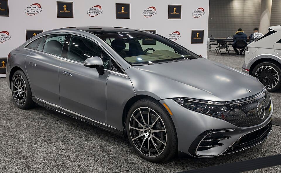 Mercedes-Benz EQS araç fotoğrafı
