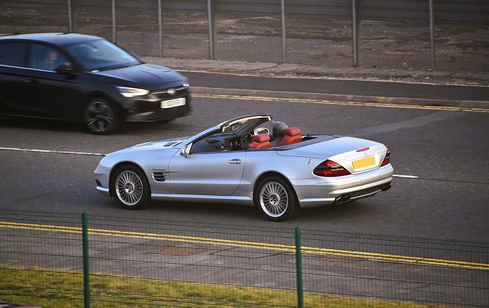 Mercedes-Benz SL R230 2001–2005 araç fotoğrafı