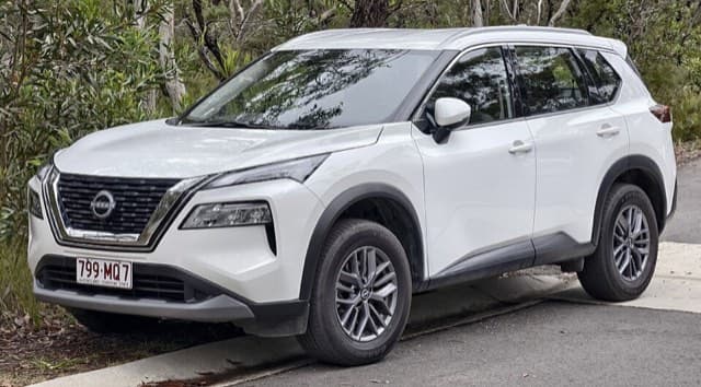 Nissan X-Trail araç fotoğrafı