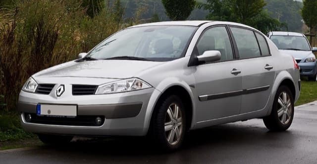 Renault Megane 2 2006+ Far Camı