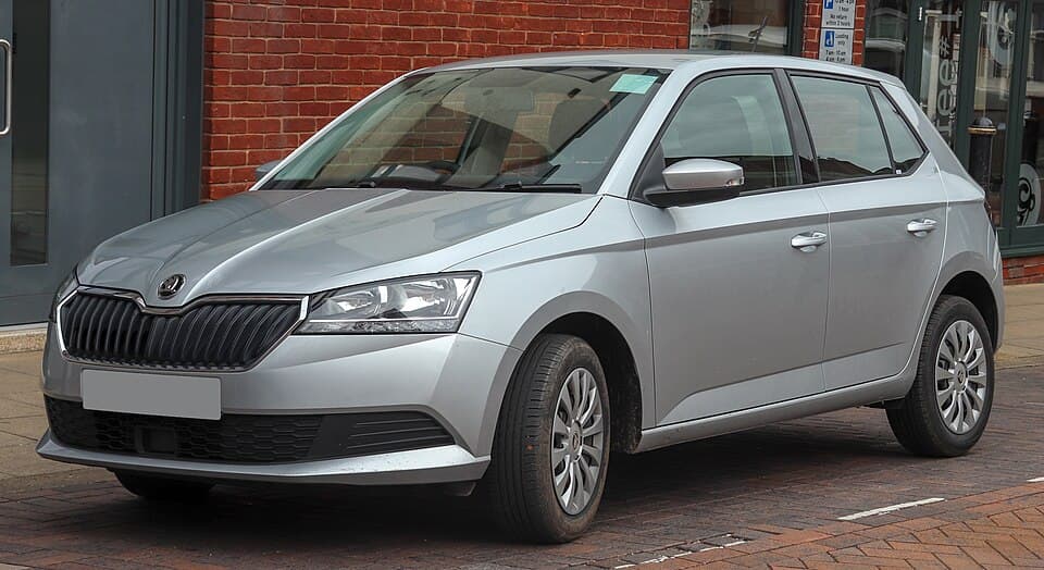Skoda Fabia 2019–2024 Far Camı