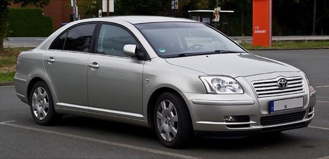 Toyota Avensis araç fotoğrafı