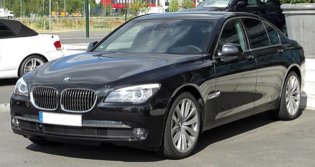 BMW 7 Serisi F01 F02 F03 2008–2015 araç fotoğrafı
